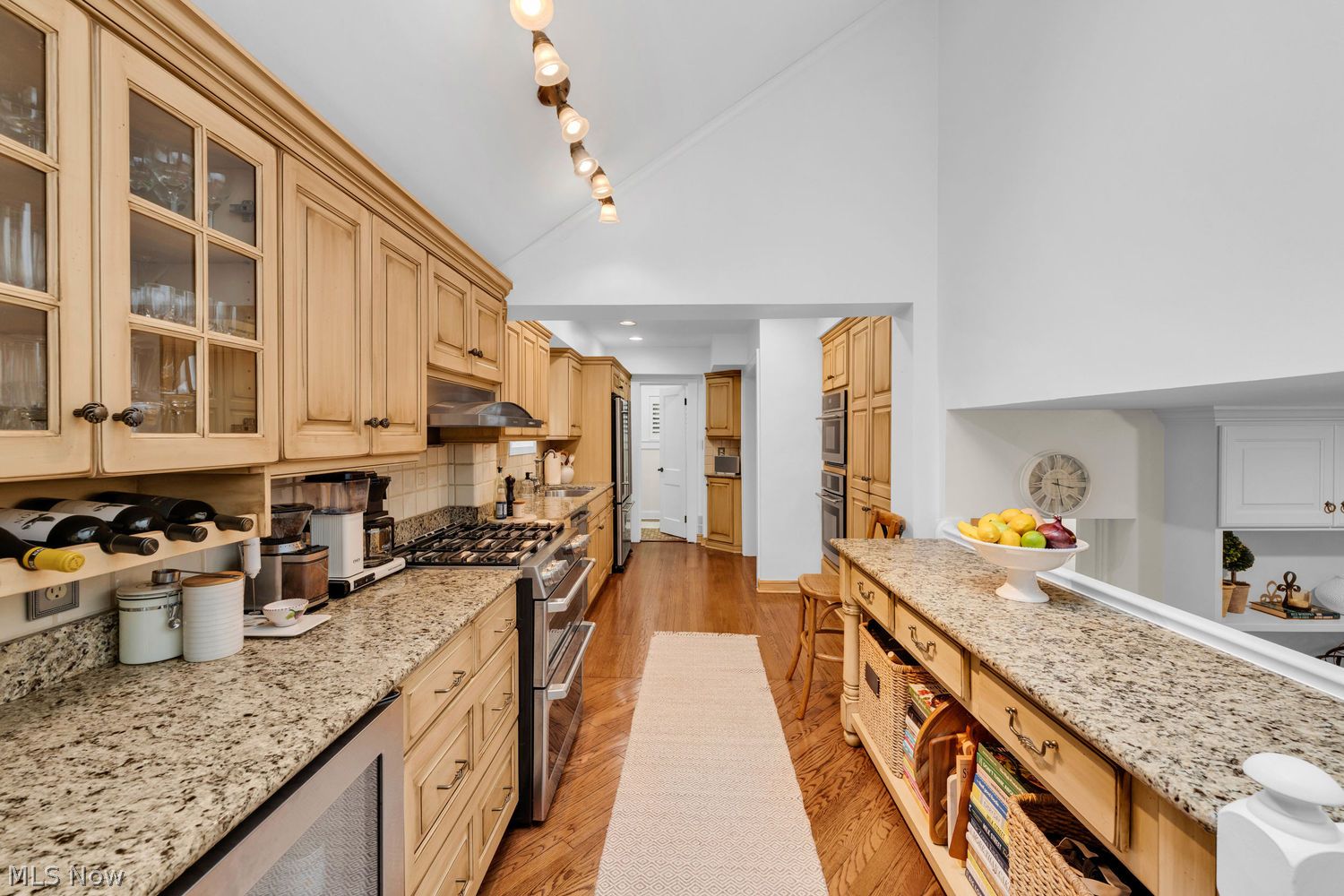21280 Maplewood Avenue Rocky River OH 44116
