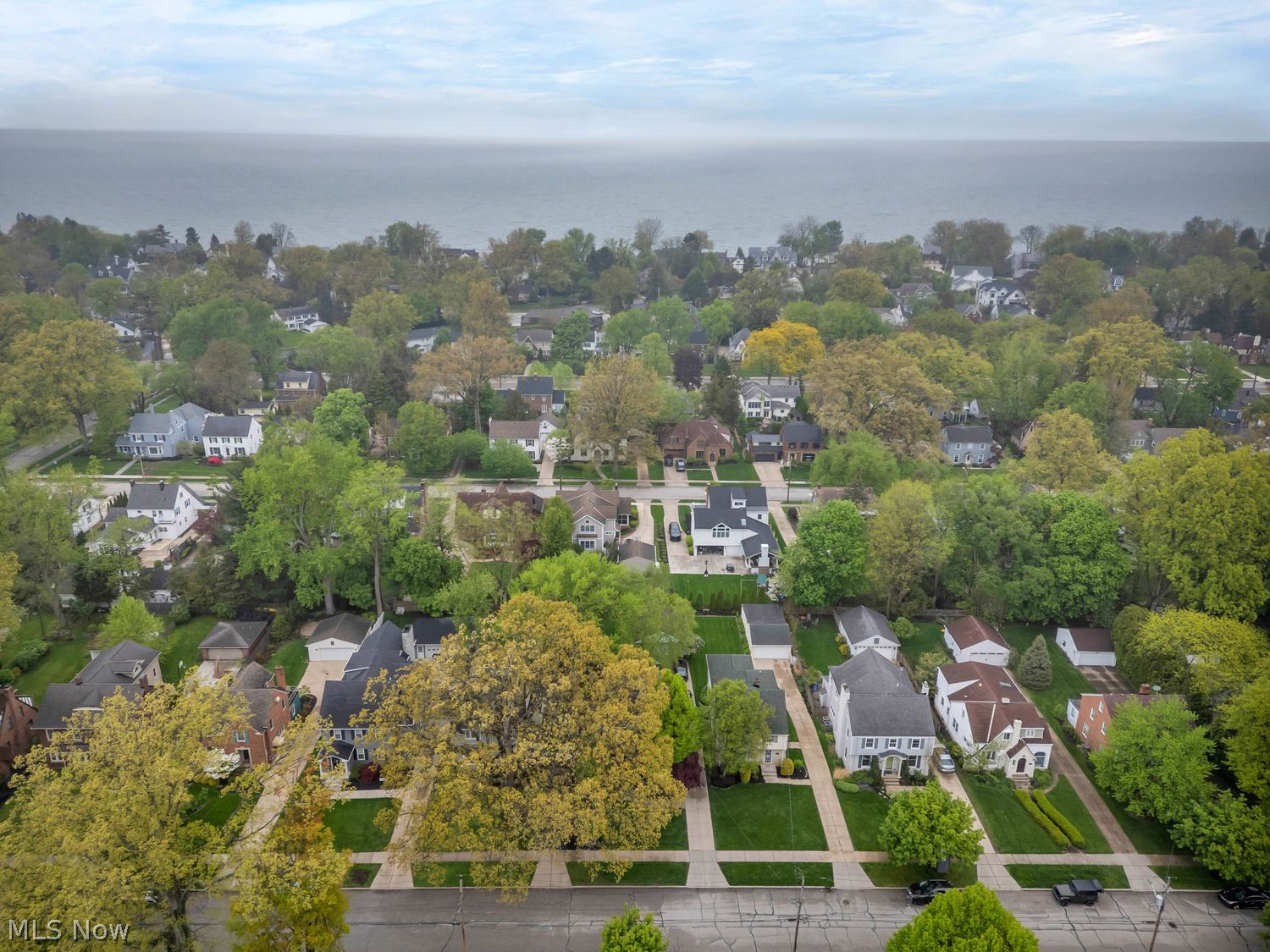 21280 Maplewood Avenue Rocky River OH 44116
