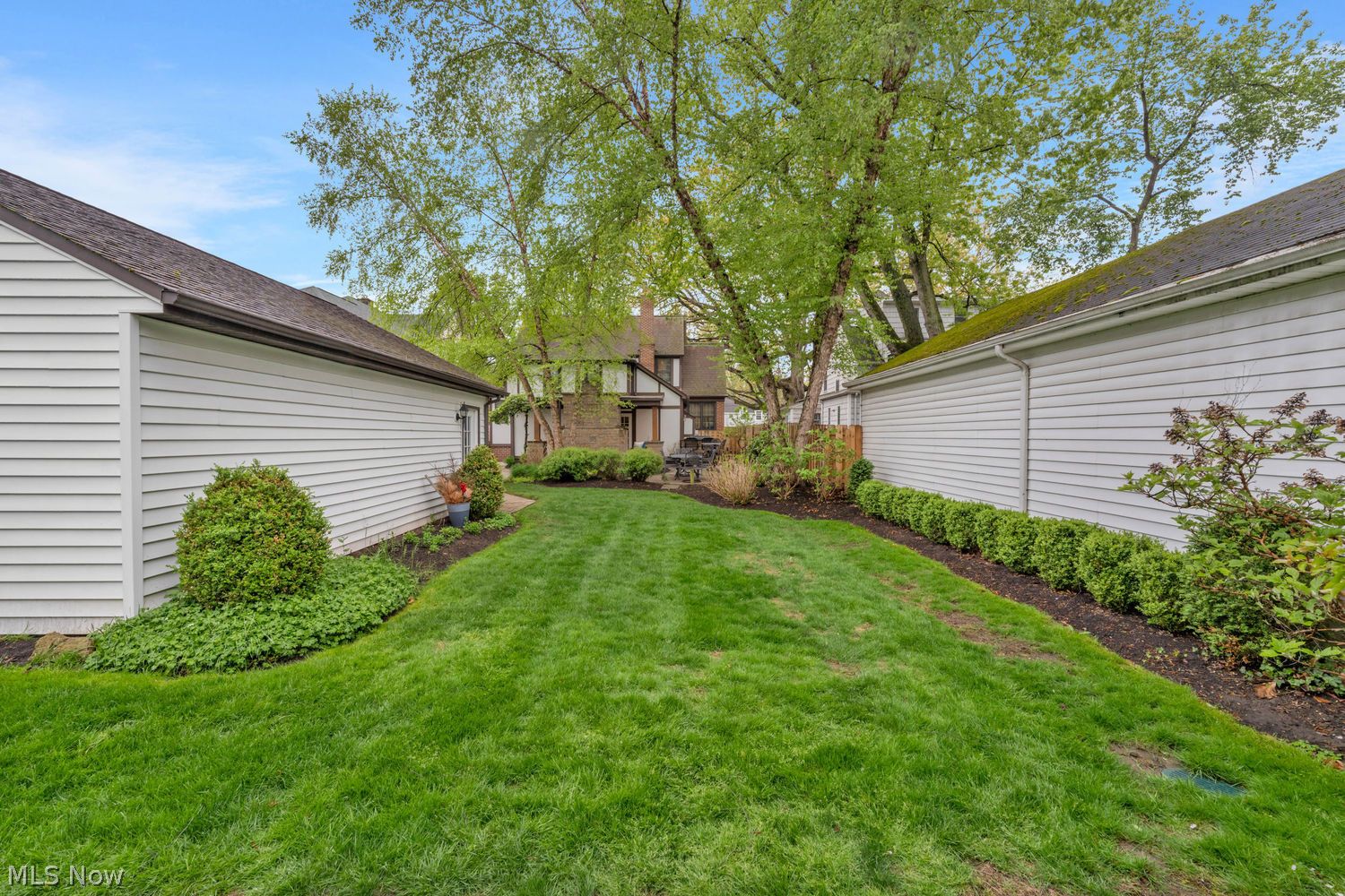 21280 Maplewood Avenue Rocky River OH 44116