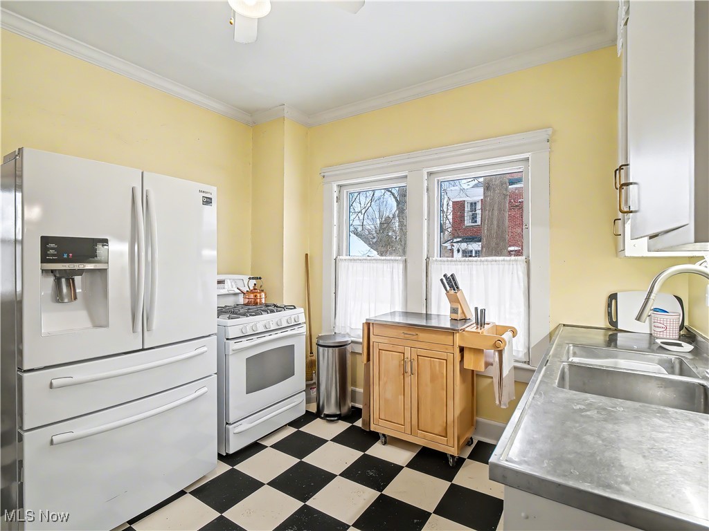 2830 Lee Road Shaker Heights OH 44120