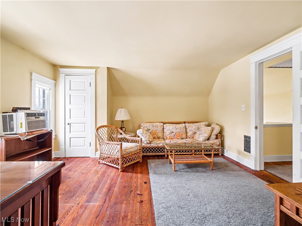 2830 Lee Road Shaker Heights OH 44120