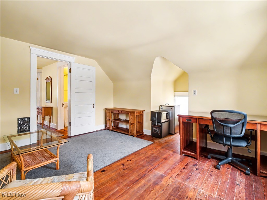 2830 Lee Road Shaker Heights OH 44120