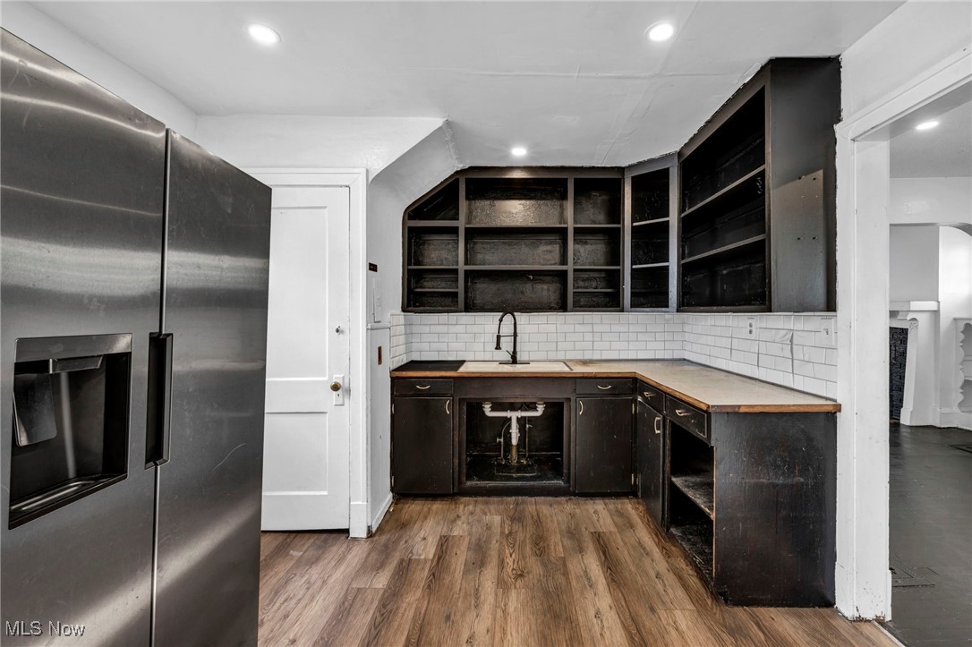 1743 Clarkstone Road Cleveland OH 44112