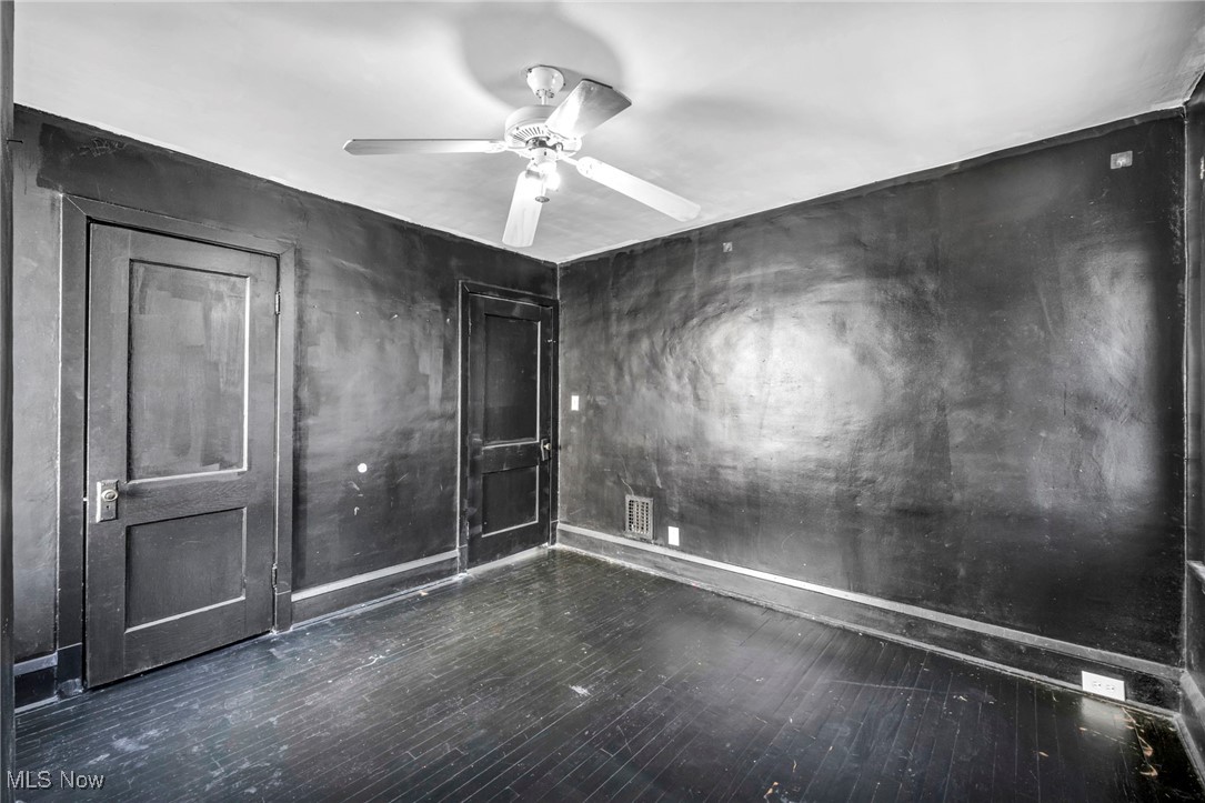 1743 Clarkstone Road Cleveland OH 44112