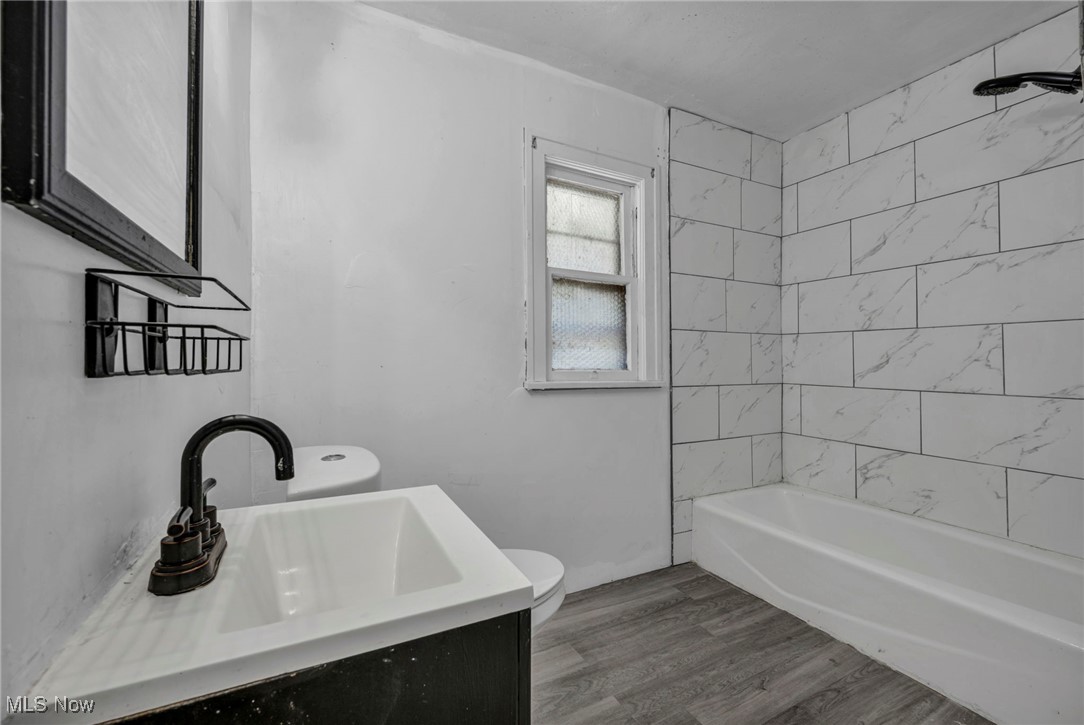 1743 Clarkstone Road Cleveland OH 44112