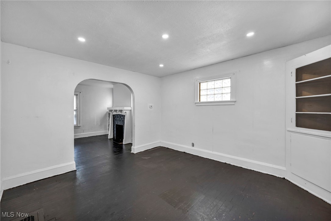 1743 Clarkstone Road Cleveland OH 44112