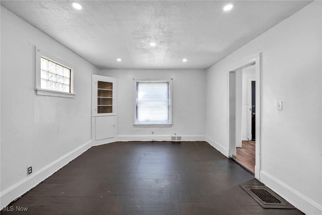 1743 Clarkstone Road Cleveland OH 44112