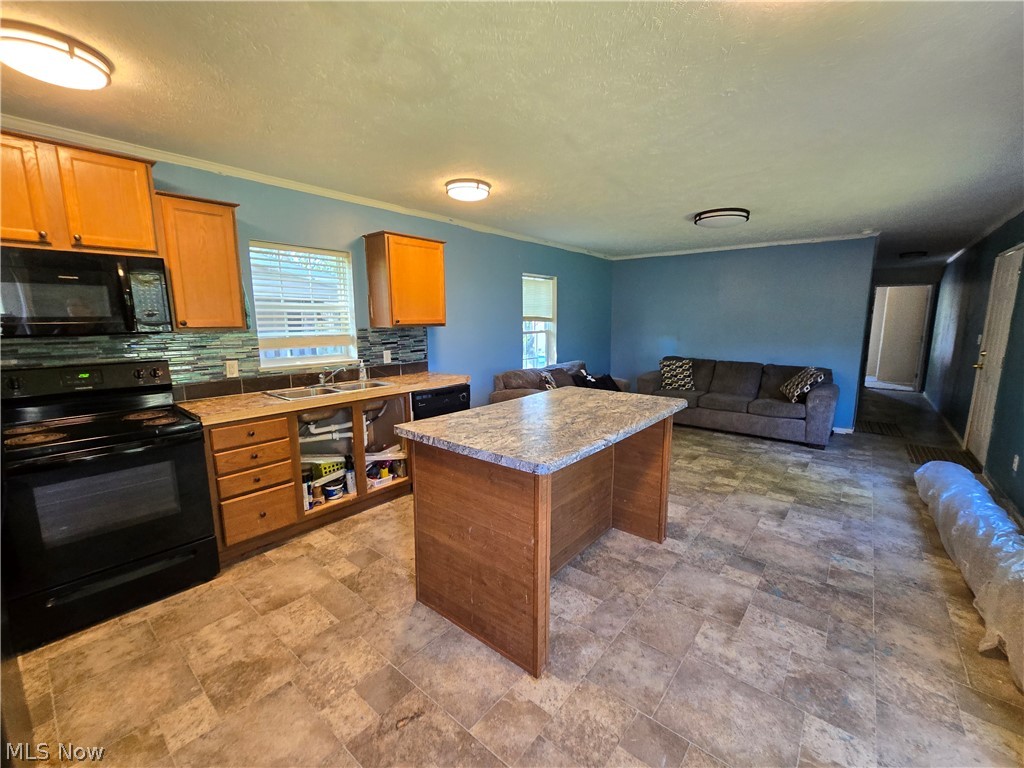 12048 Nicki Lane Chardon OH 44024