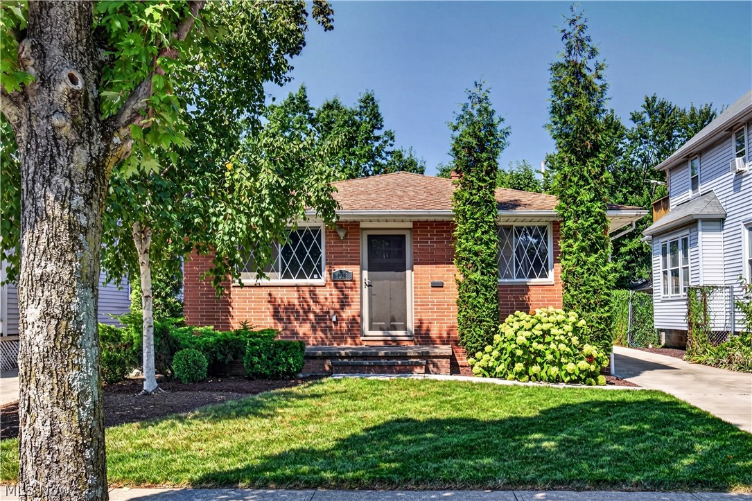 1316 W 105th Street Cleveland OH 44102