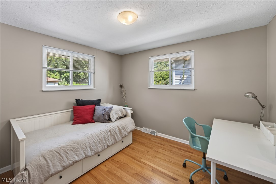 1316 W 105th Street Cleveland OH 44102