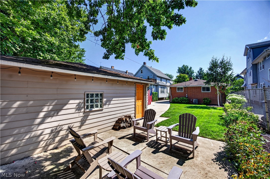 1316 W 105th Street Cleveland OH 44102