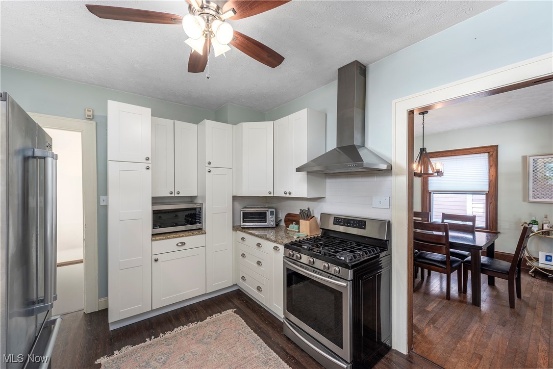 1272 Virginia Avenue Lakewood OH 44107