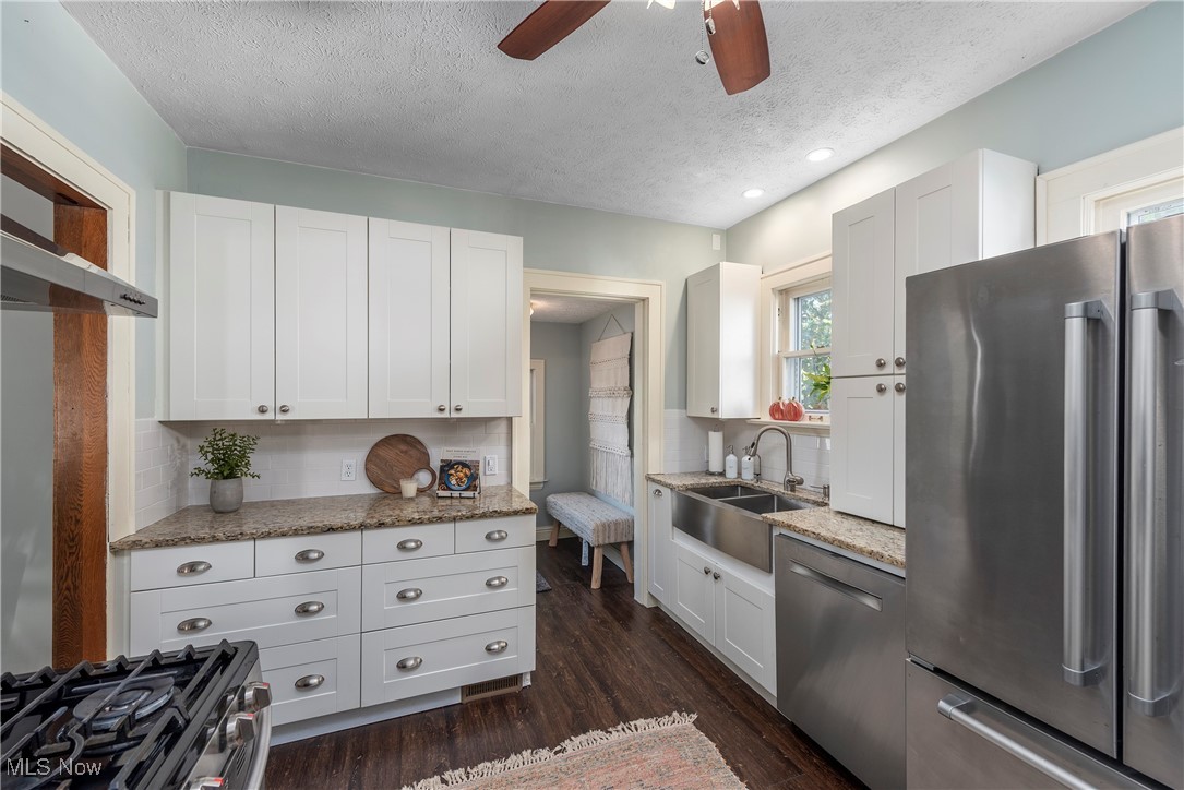 1272 Virginia Avenue Lakewood OH 44107