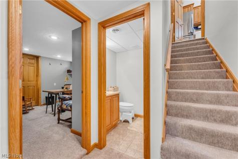 1372 Earhart Avenue Akron OH 44320