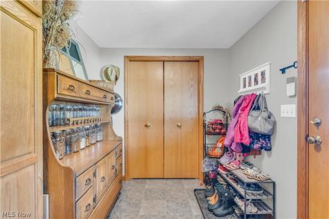 1372 Earhart Avenue Akron OH 44320
