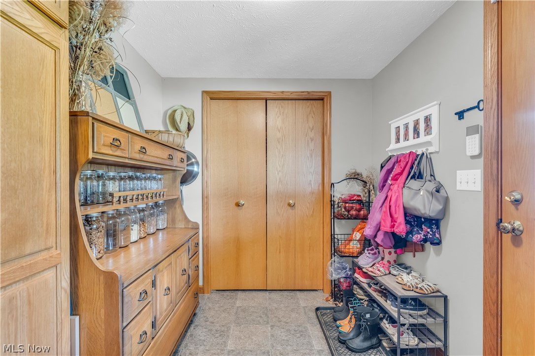 1372 Earhart Avenue Akron OH 44320