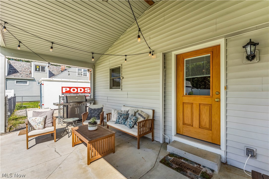 1372 Earhart Avenue Akron OH 44320