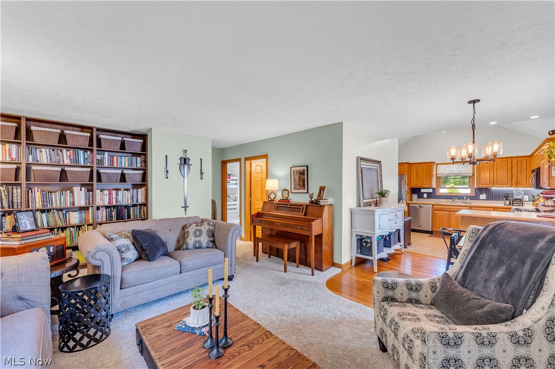 1372 Earhart Avenue Akron OH 44320