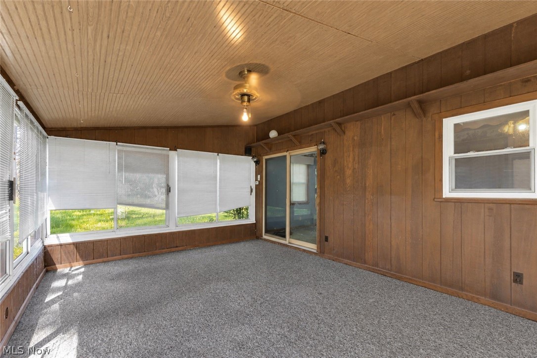 4556 Warren Sharon Road Vienna OH 44473