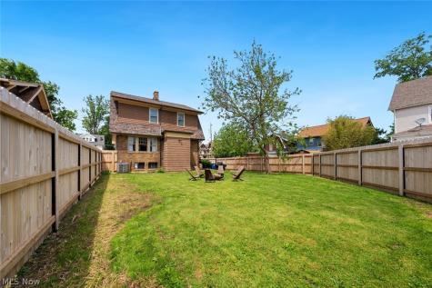 1223 Nicholson Avenue Lakewood OH 44107