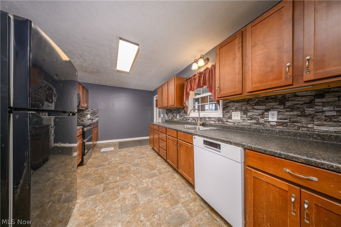 627 N Wooster Avenue Strasburg OH 44680