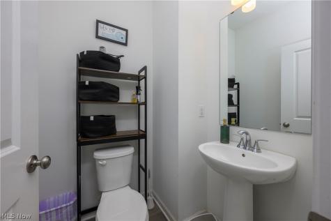 460 Auld Farm Circle Akron OH 44320