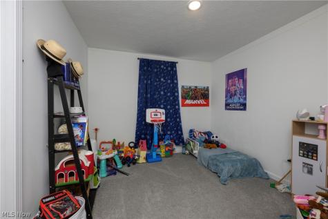 460 Auld Farm Circle Akron OH 44320