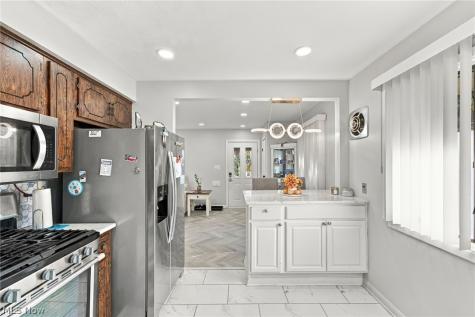 4752 Springwood Drive Brooklyn OH 44144