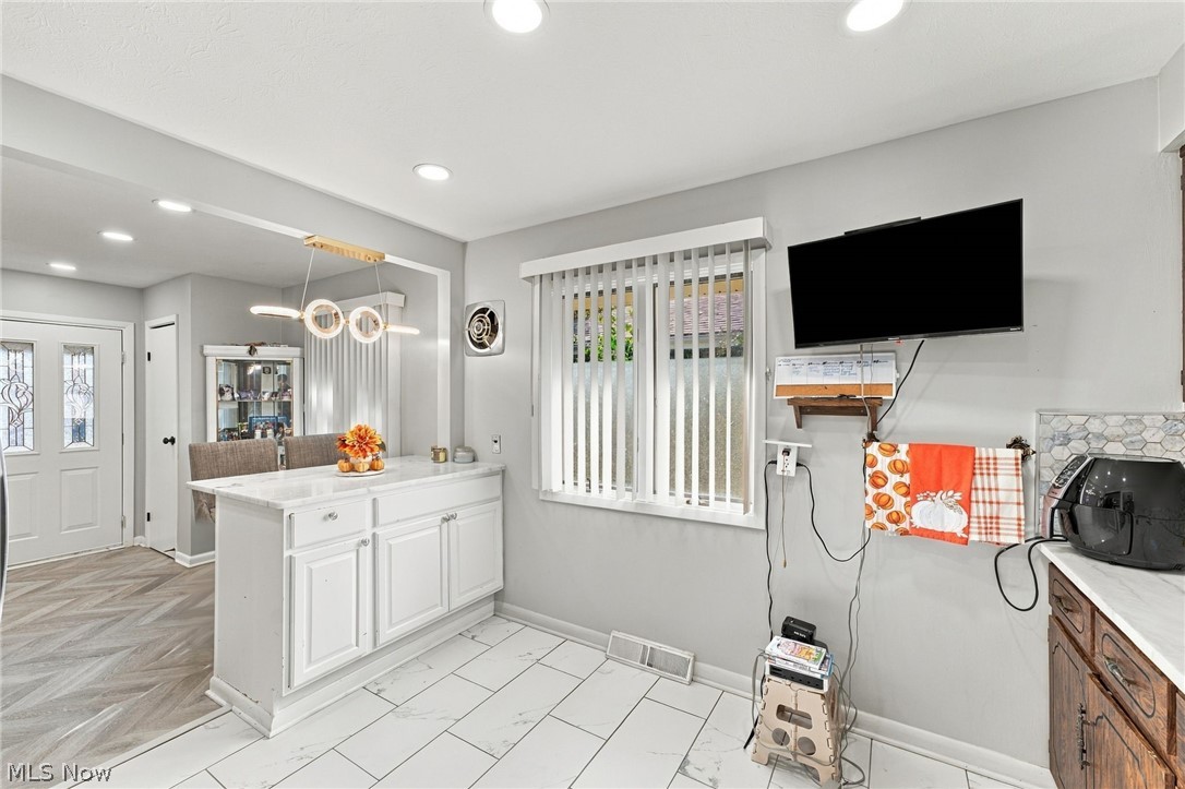 4752 Springwood Drive Brooklyn OH 44144