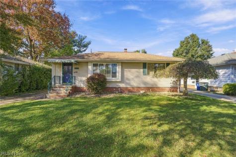 4752 Springwood Drive Brooklyn OH 44144