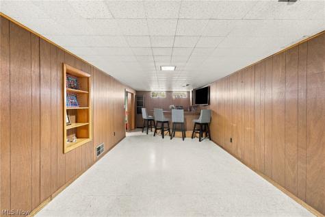 4752 Springwood Drive Brooklyn OH 44144