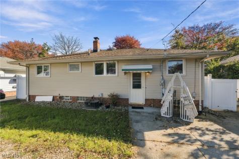 4752 Springwood Drive Brooklyn OH 44144