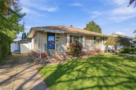 4752 Springwood Drive Brooklyn OH 44144
