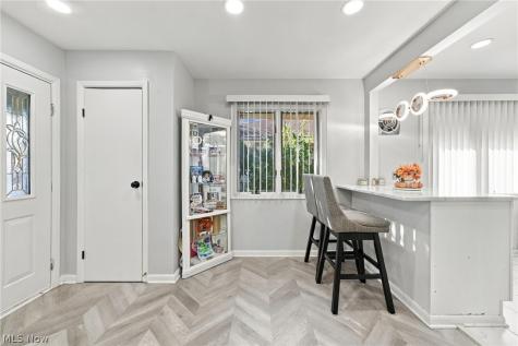 4752 Springwood Drive Brooklyn OH 44144