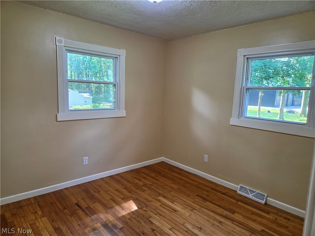 10024 Cummins Lane Deerfield OH 44411