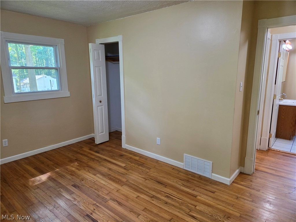 10024 Cummins Lane Deerfield OH 44411