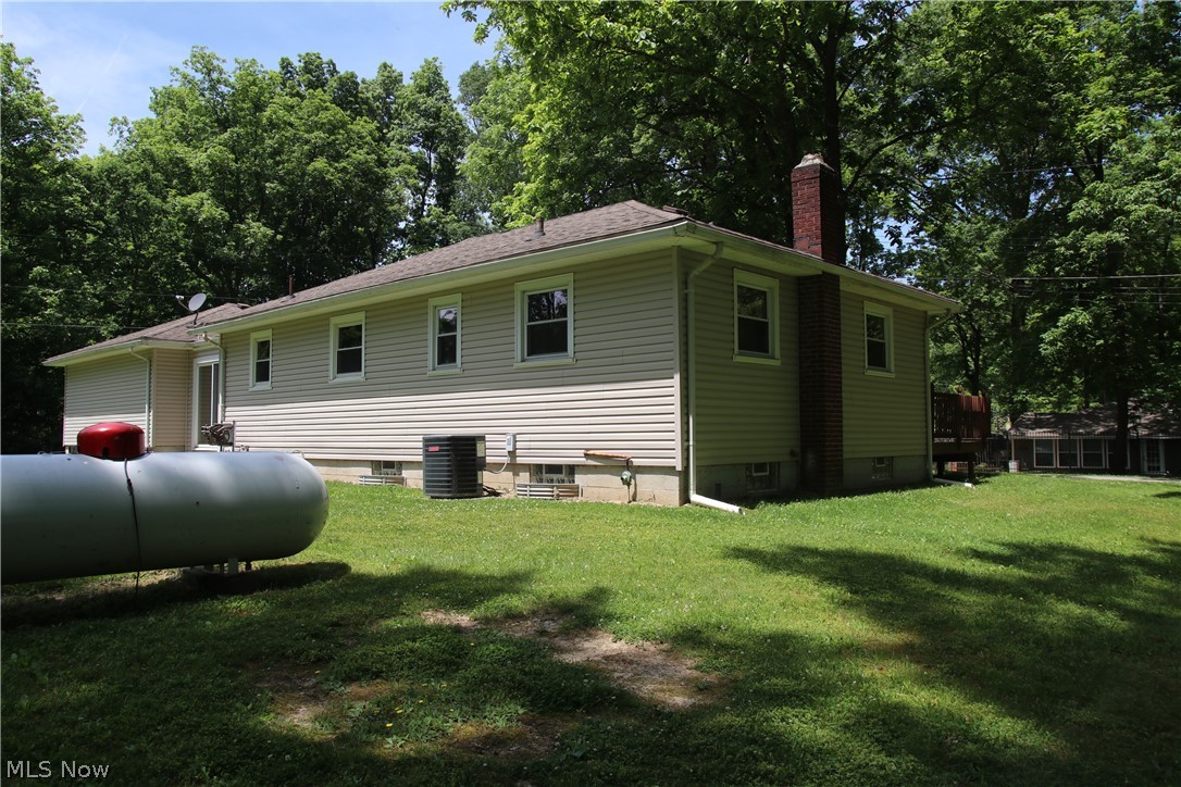 10024 Cummins Lane Deerfield OH 44411