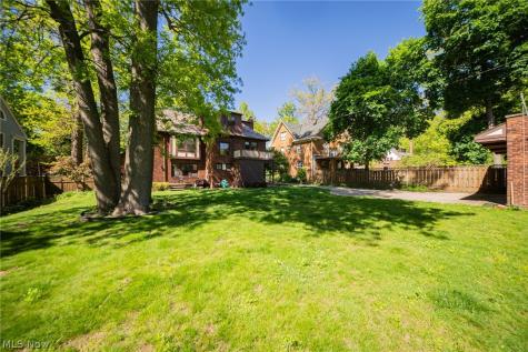 2840 Berkshire Road Cleveland Heights OH 44118