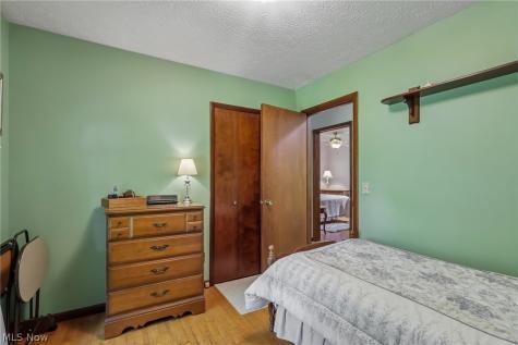 17590 Vermont Street Grafton OH 44044