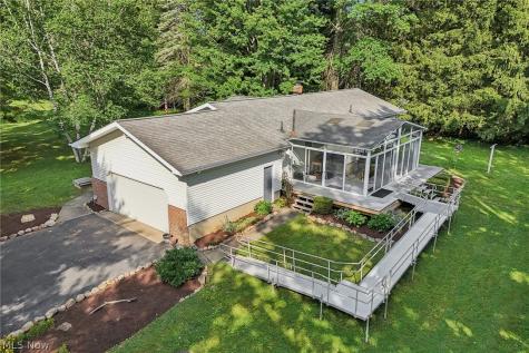 17590 Vermont Street Grafton OH 44044