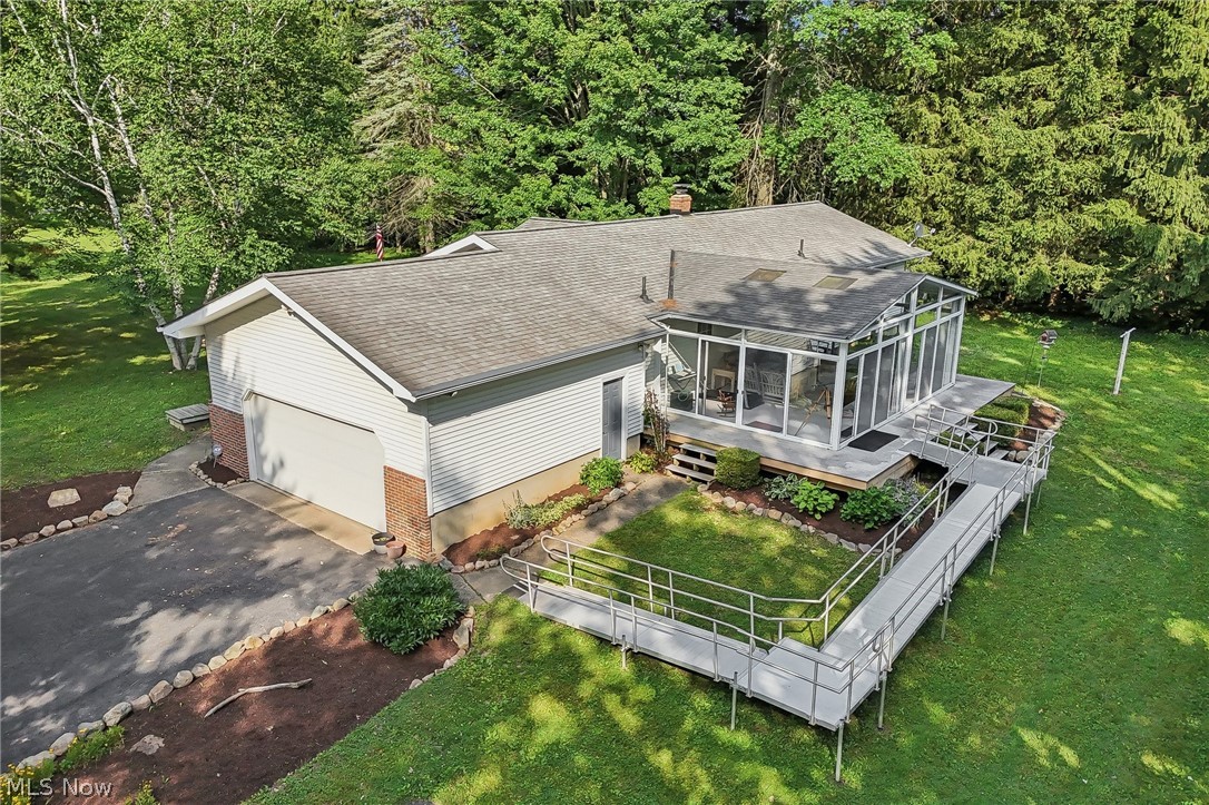 17590 Vermont Street Grafton OH 44044