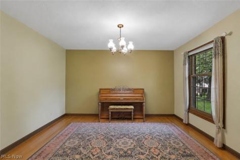 17590 Vermont Street Grafton OH 44044