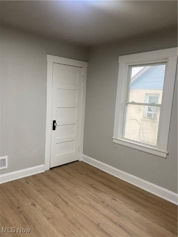 1711 Manhattan Youngstown OH 44509