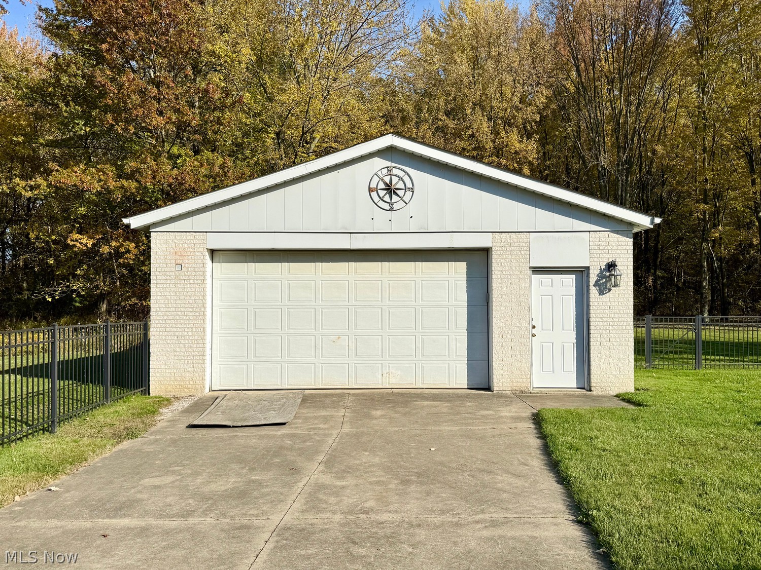 663 S Lake Street South Amherst OH 44001