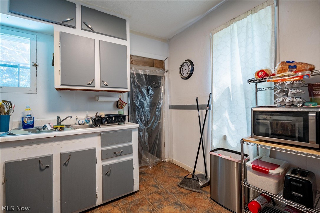 1159 Dietz Avenue Akron OH 44301