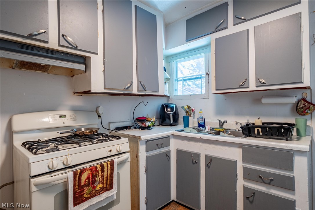 1159 Dietz Avenue Akron OH 44301