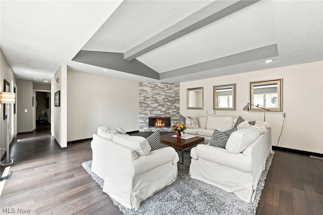 12380 Kronos Court Strongsville OH 44149