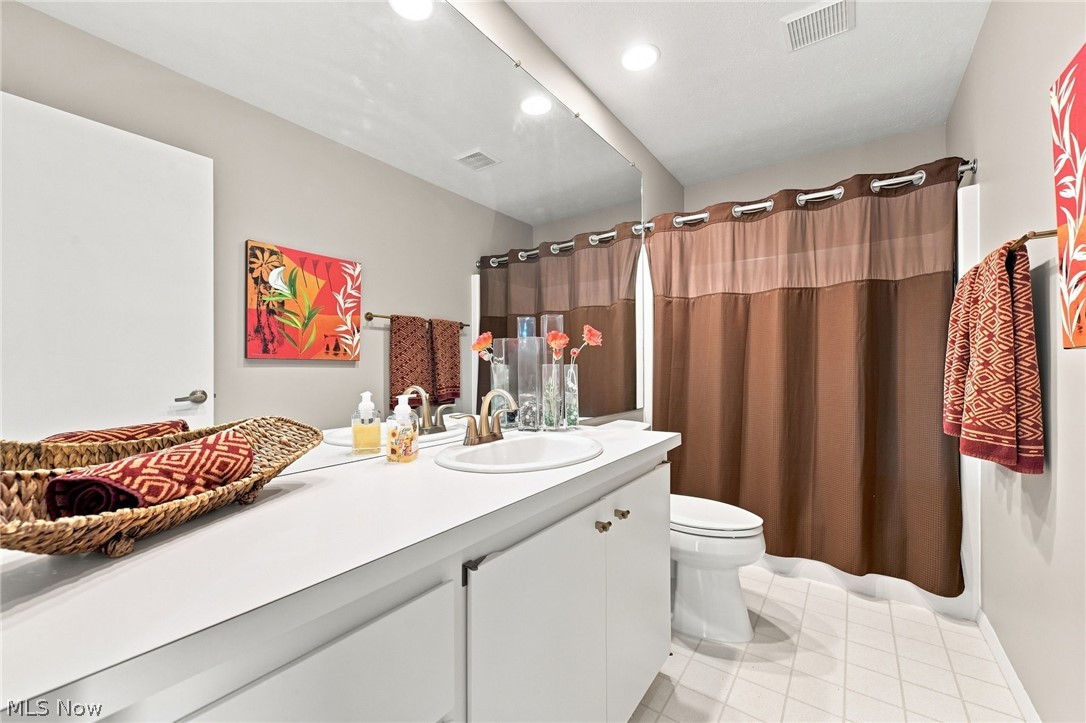 12380 Kronos Court Strongsville OH 44149