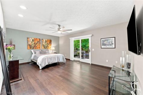 12380 Kronos Court Strongsville OH 44149