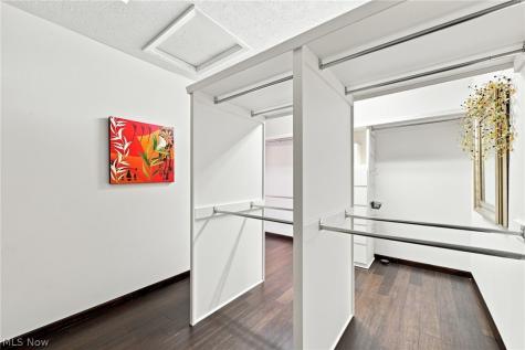 12380 Kronos Court Strongsville OH 44149